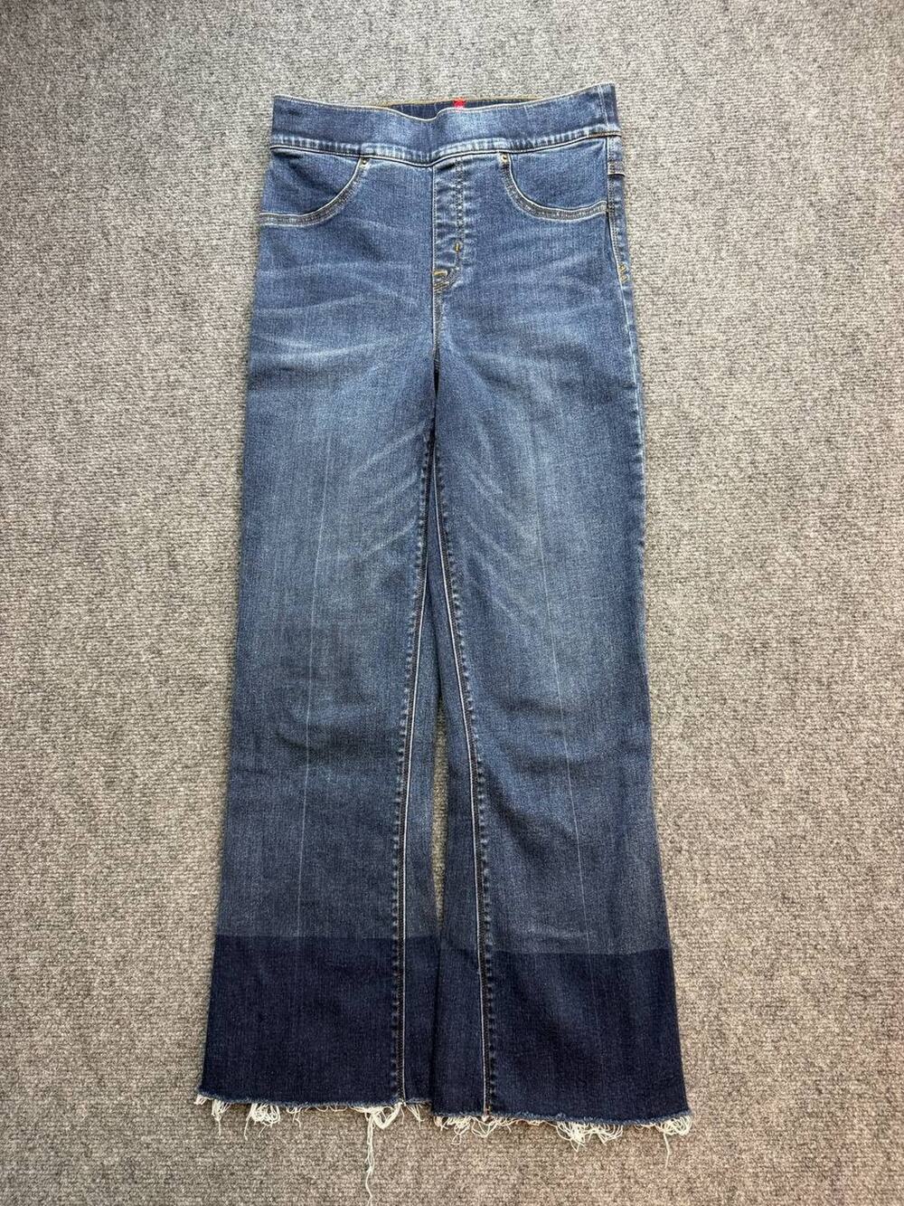 SPANX by Sara Blakely Womens Size S Pull On Cropped Flare Jeans Raw Hem Denim